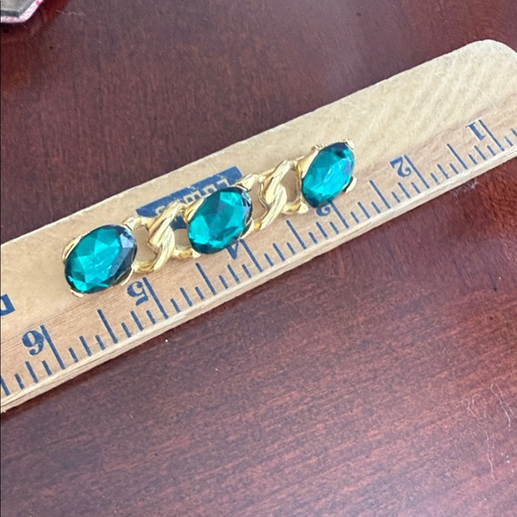 Vintage Jewelry - Vintage Gold Tone Stone Brooch